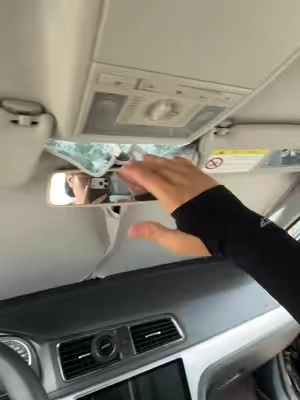 A hot car necessity for summer 🙂‍↕️#windshieldsunshade #sunshade #caraccessories #summeressentials #carsunshade