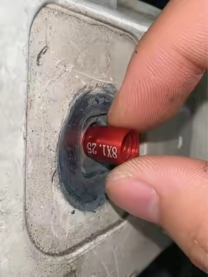 Find the right bolt the first time. This nut and bolt thread checker identifies metric and imperial sizes quickly, helping with automotive repairs, garage projects, and DIY work without the guesswork.#ThreadChecker #BoltGauge #BoltSizeTool #MechanicTools #DIYTools 