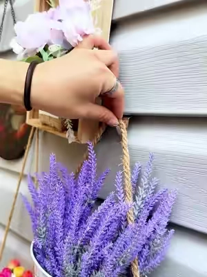 How to hang outdoor decor on vinyl siding WITHOUT ruining your house exterior? You need this ! #vinylsiding #villa #DIY#homedecor #outdoor  