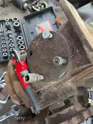 One tool set handles the three hardest-to-remove screws.#TikTokshop #mechanictools#tooltok#diytools#mechanic 