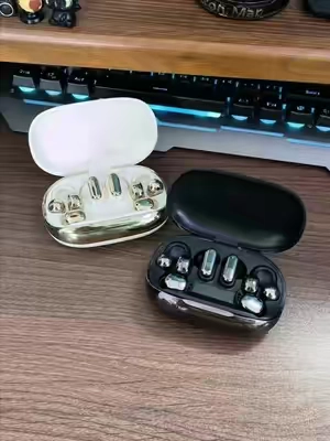 #earbuds #wirelessearbuds #TechGadgets #tiktokmademebuyit #sohochic 