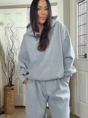 Replying to @hannah_rachel2 oh. This baby is gonna get a workout this fall! So many gorgeous colors in this 2 pc hoodie sweatsuit. 