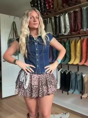 need to wear this fit to a concert immediately! #western #westernstyle #westernfashion #cowgirlboots #fyp 