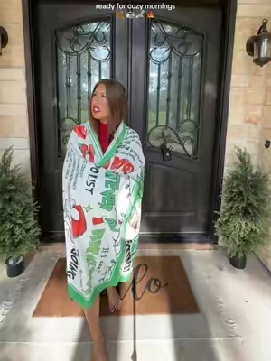 Me pretending it’s sweater weather while the heat index says otherwise. 🎄🥵 #grinch #grinchmas #grinchblanket #mrgrinch #christmasdecor @SPXUBZ 