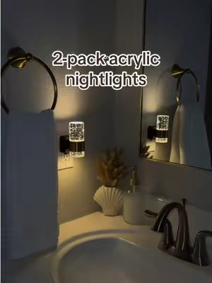 Sooo pretty & convenient 😍 love the light-detection & dimming feature. Would be so cute for hallways or under kitchen cabinets too 🤎 @DORESshop LED Store #nightlight #aestheticlights #acryliclight #dimlighting #nightlights 