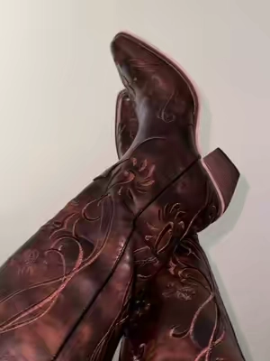 Hermosas botas #westernfashion #cowgirl #vaquera #botas #baileoutfits 