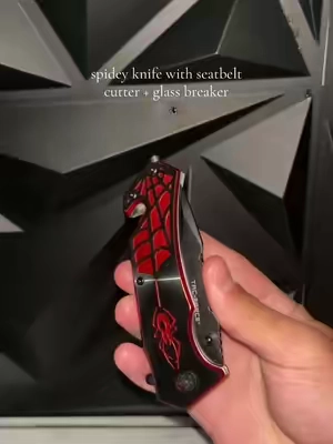 Perfect gift with the new movie coming out 🕸️  #spiderman #pocketknife #spidermanbrandnewday 