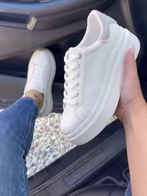 The product is in the cart, my dear friends. #womenshoes #sneakers #shoes 