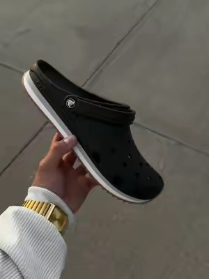 #crocsrunner #fashion #coolcrocs 