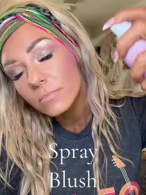 …do not play with me 🤭 @UCANBE #sprayblush 