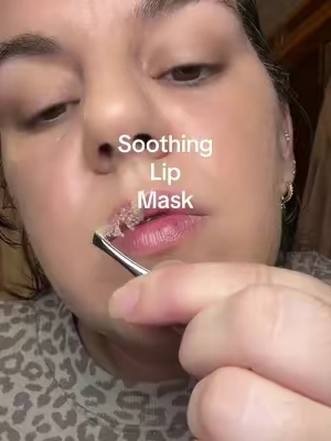 Literally bought 3 more because I’ll cry when they sell out 😭 did this yesterday & my lips STILL feel the softest they ever have 💋 #laka #peeloffmask #lipmask #drylips #kbeauty @Laka US 