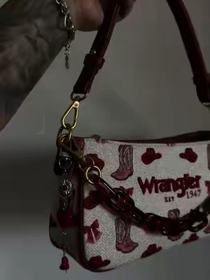 #wrangler #wranglerbag #wranglerpurse #westernfashion #westernstyle 