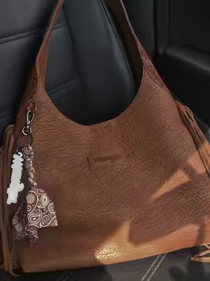 #wrangler  #tiktokshopcreatorpicks #purse #fallfashion fallfashion 