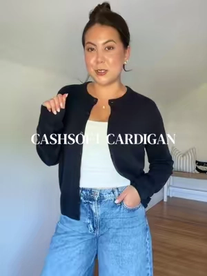 the perfect fall staple cardigan 🤍 5’2 wearing a size medium 
