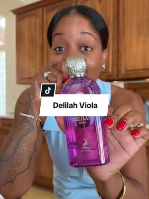 30/10 chal i love her bad ✨😍 #delilahviola #fruityfloral #fruityfloralfragrances #cleangirlscent #signaturescent 