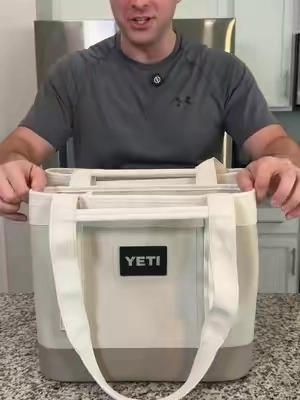 This is the brand new Camino Tote Bag by Yeti! #totebag #yeti #yetiworld #yeticamino 