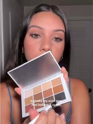 one of my fav ways to make the eyes pop! @Makeup By Mario #makeupbymario #eyeshadowpalette #eyeshadowtutorial 