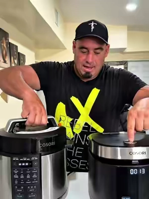 🍚🍲 ¡Cocina más rápido y con menos esfuerzo! El combo COSORI incluye una olla de presión 9 en 1 y una arrocera multifunción 18 en 1 para preparar arroz, sopas, carnes, verduras, cocinar al vapor, hacer slow cook, sous vide y mucho más. 🙌 Perfecto para familias, estudiantes y quienes quieren ahorrar tiempo en la cocina. ¿Cuál sería el primer platillo que prepararías? 👇#BackToSchool #COSORI 9-in-1 6 Qt Pressure Co #PressureCooker #RiceCooker  #KitchenEssentials  