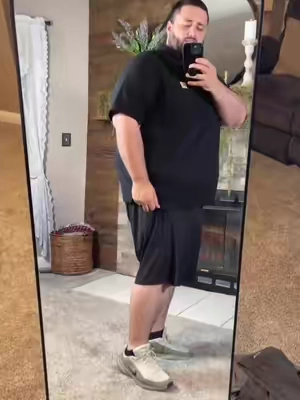 Comfortable Golf Shorts That Actually Fit Right #TikTokMadeMeBuyIt #SummerStyle #MensStyle #StretchShorts #ComfortWear 