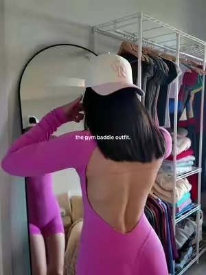 perfect gym outfit 💕 #gymoutfit #gymbaddie #gymfit 
