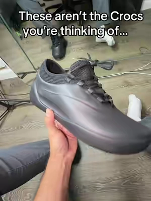 These look insane #crocs #workshoes #serverlife #nonslip #tiktokcreatorpicks 
