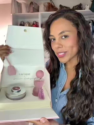 Perfecto para una mujer femenina #fashion #womanperfume 