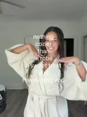 best day ever #robe #luxury #everythingshower #sweettreat #girlsnight 