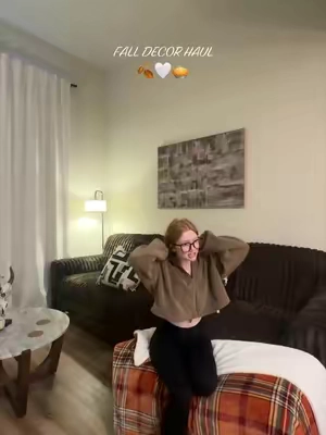 Fall decor tour! Soo cozy #fall #falldecor #autumn #foryou 