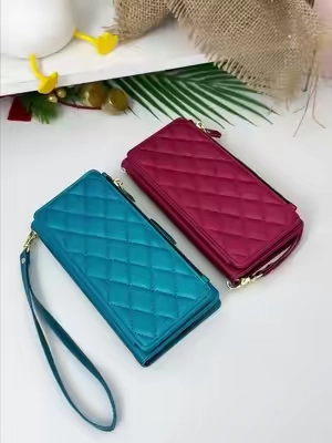 🛑 Deja de cargar cartera. Esta funda es tu nueva billetera. Tarjetas + efectivo + teléfono = todo en uno. Diseño acolchado de lujo, ajuste perfecto y muchísimos colores. Tu vida acaba de volverse más fácil. ¡Compra ahora antes de que se agoten!#phonecase #walletphonecase #tiktokmademebuyit #SummerWins #DealsForYouDays