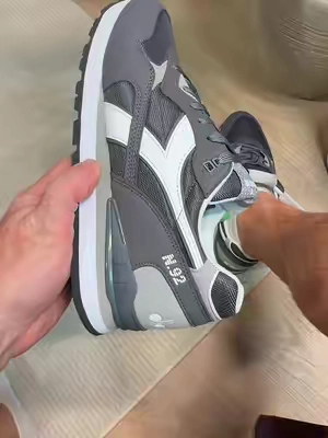 #tiktokshopcreatorpicks #TikTokshopbacktoschool #diadora #sneakers #shoes 