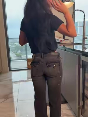 Girl wtf, be sure to size up tho 