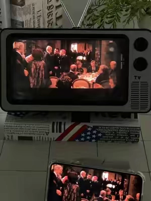 Bring it camping. Now there’s a screen next to the campfire.#tiktokmademebuyit #tiktokshop #amplifier #retro #coolgadgets 