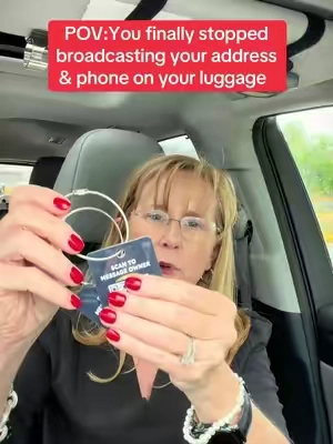 #luggage #luggagehack #luggagebag #smarttag #traveltiktok 