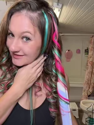 Teal micro link extension omg obsessed is an understatement 🤩#WENNALIFE #MicroLinkExtensions #HumanHairExtensions #HairExtensionTips #HairTransformation @WENNALIFE 