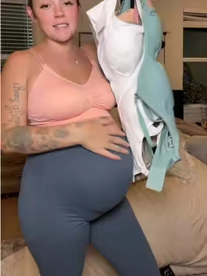 Pregnant mamas! Get these maternity bras! 8 pack nursing bra - breastfeeding bra - maternity bras- pregnant- pregnancy - postpartum #TikTokshopcreatorpicks 
