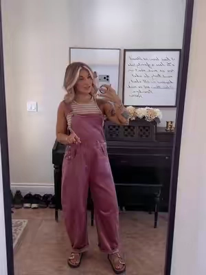 These are so cute! 💓 #overalls #outfitinspo #outfitideas #outfitoftheday 