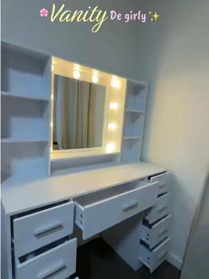 Vanity de girly #vanity #vanitymakeup #vanitymakeup #blackfriday 