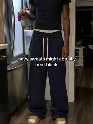same easy fit just looks a little less expected #sweatpants #baggypants #widelegpants #streetwear #OOTD 
