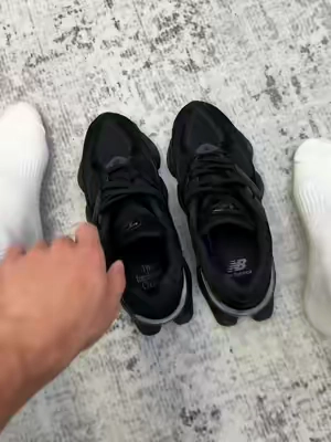 9060 #tiktokshopsummersale #blackshoes #newbalance #flykicks #TTSneakerWeek 