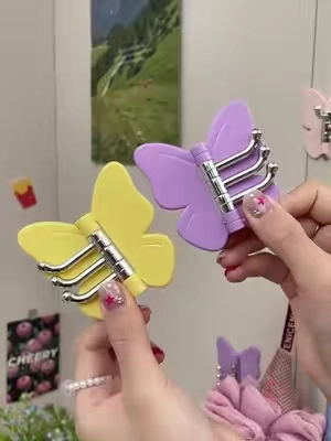 ✨🦋Cutebutterflyhook!Nodrill,strongpaste,neatlyarrangebathroom&wallwall💕.Andmylittlegirlalsoloveit!!Smallbutpractical✅.#butterflyhook#wallhook#homedecor#summervibes#dealsforyoudays 