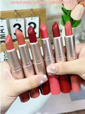 ¡Comprar una caja equivale a obtener tres lápices labiales y tres brillos labiales!#Lipstick #lipgloss #makeup #beauty #sohochic 