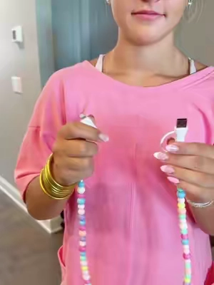 A phone charger that stands out from everyone else so it doesn’t get lost or stolen! #Phonecharger #BackToSchool #College #BackToSchoolMustHave #backtoschoolshopping 