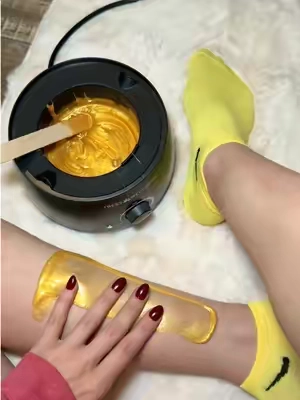 their gold wax is my FAVORITE btw 💛