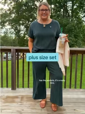 Comfort on this plus size set is 10/10. #set #twopieceset #plussize #womensfashion 