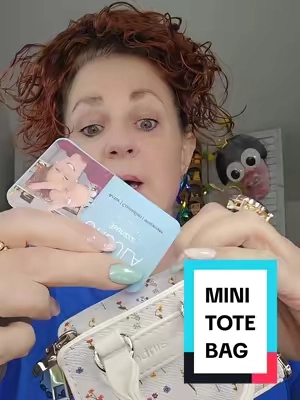 #blindbag #irisandrainbow #minitotebag #collectibles #unboxing 