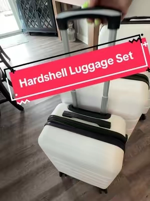 @Sweetcrispy LIVE affordable and durable hardshell luggage with tsa lock and spinny wheels. #hardshellluggage #tsalock #luggageset #TikTokShopBlackFriday #TikTokShopBackToSchool 