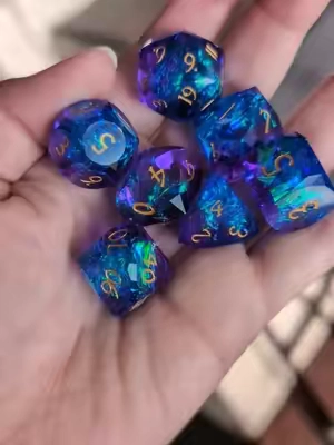 Gem cut resin dice for dungeons and dragons are so beautiful! #dungeonsanddragons #dnd #dice 