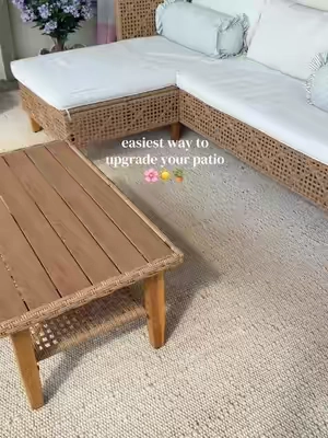 Soft, yet durable and matches everything. @RugsUSA has the best quality rugs that don’t cost a fortune.  #patiomakeover #patioseason #rug #outdoorliving #patiodesign 