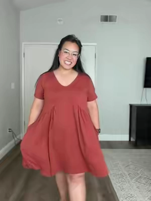 @SCUSTY #plussizefashion #curvyfashion #apronbelly #fallfashion #falloutfits 