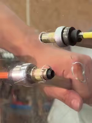 ¡Ahorita el precio está matón y el envío es gratis! Cómo crear roscas de fábrica de la nada 🪄 Deja de barrer tus láminas de metal y usa esto en su lugar 🛑 ¡Deja de arruinar tus conversiones de vans de esta manera! 🚐 Los tornillos autorroscantes quedan oficialmente cancelados ❌ El hack de garage de 3 segundos que necesitas ASAP 🤫 Las puntas hexagonales de 2.5-6mm de regalo incluso vienen con un magnetismo bien fuerte, así que solo por eso ya se pagó solo todo el paquete. Herramienta para Tuercas Remachables, Kit de Tuercas Remachables M3 M4 M5 M6 M8, Juego de Tuercas Remachables de Acero al Carbono, Kit de Tuercas Remachables Roscadas, Accesorio de Herramienta de Remachadora Manual para Talleres de Mecánica y Reparación Automotriz, regalodiadelpadre #herramientas #HacksDeGarage #HerramientasDIY #KitTuercasRemachables #BricolajeAutomotriz 